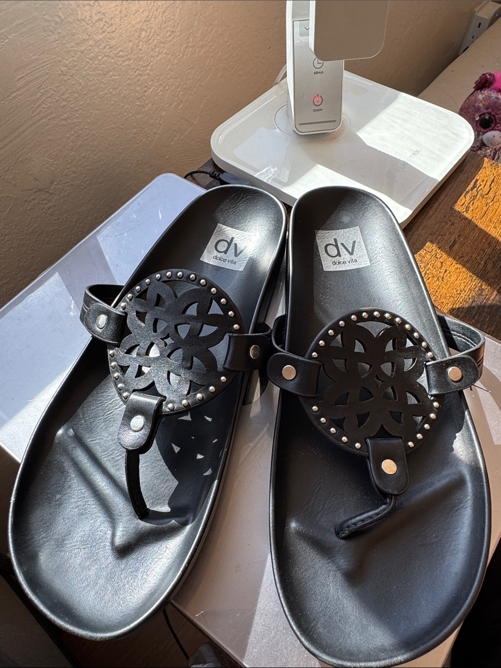DV by Dolce Vita Black Cutout Medallion Thong Sandals